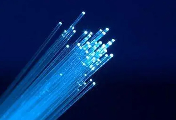 AT&T：到2023年將投資約480億美元，以擴大光纖互聯(lián)和5G無線服務(wù)